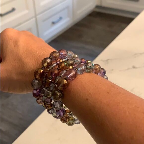 GORGEOUS BEADED BRACELET - Picture 4 of 5